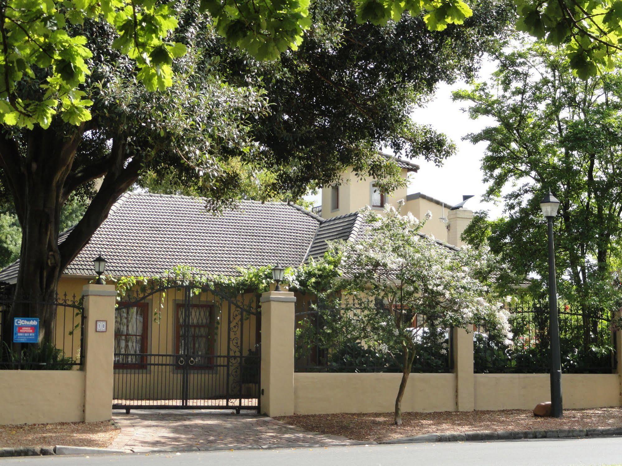 10 Alexander B&B Stellenbosch Exterior photo